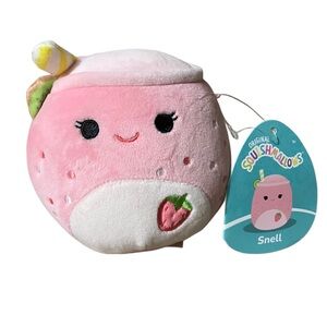 Squishmallow Snell the Strawberry Smoothie 5” NWT